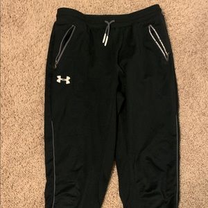 Under Armour. Joggers. Size YXL. Good Condition.
